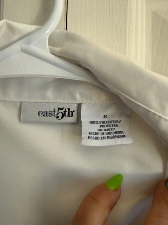 East 5th White Satin Button-Up Blouse - Picture 3 of 3